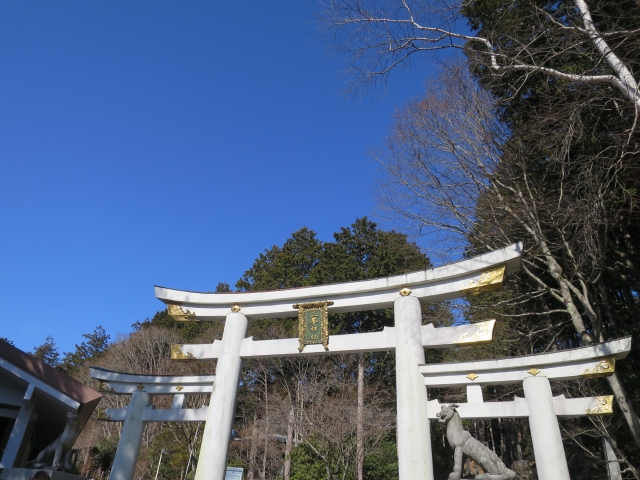 三峯神社　鳥居